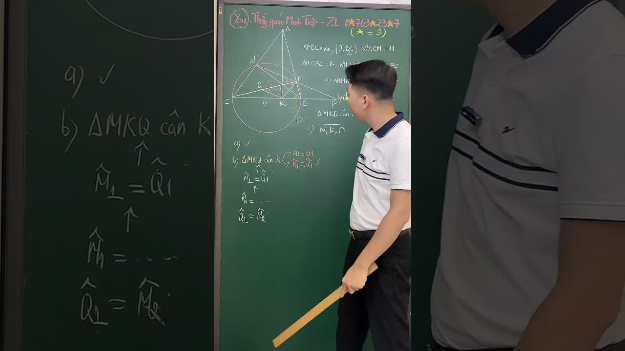 Ảnh bìa video Hình 9 - Live  -Mô hình trực tâm có 1 cạnh là đường kính. Câu b,c: CM thẳng hàng, phân giác ngoài